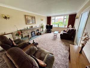Lounge- click for photo gallery